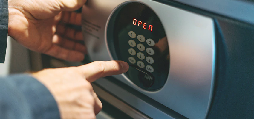 Cash Safe Openers in Vista, California