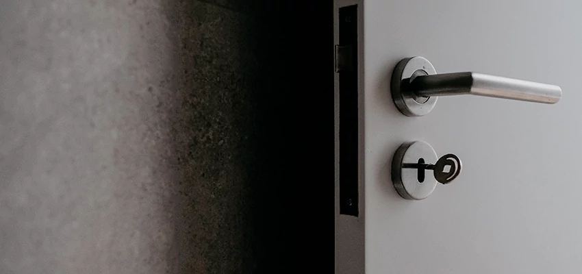 Front Door Handle Repair And Installation in Vista, CA